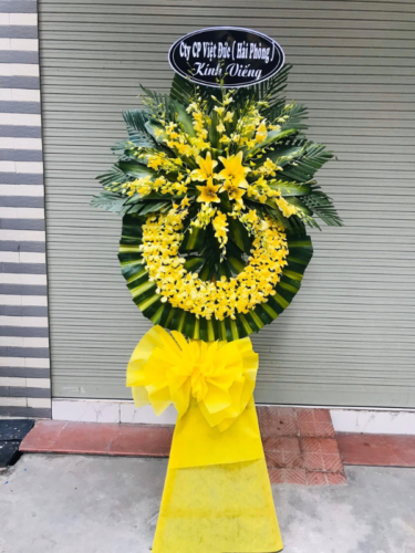 Vòng hoa tang lễ truyền thống giá rẻ