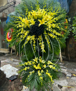 Vòng hoa Lan tang lễ sang trọng
