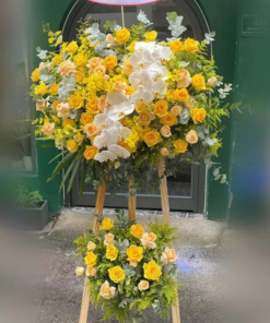 Kệ hoa khai trương Công Thành Danh Toại