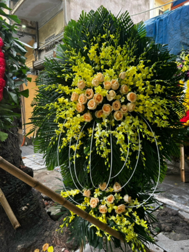 vòng hoa tang lễ sang trọng