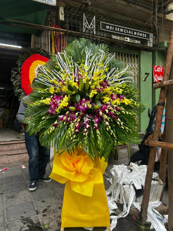 Lẵng hoa Lan đám tang